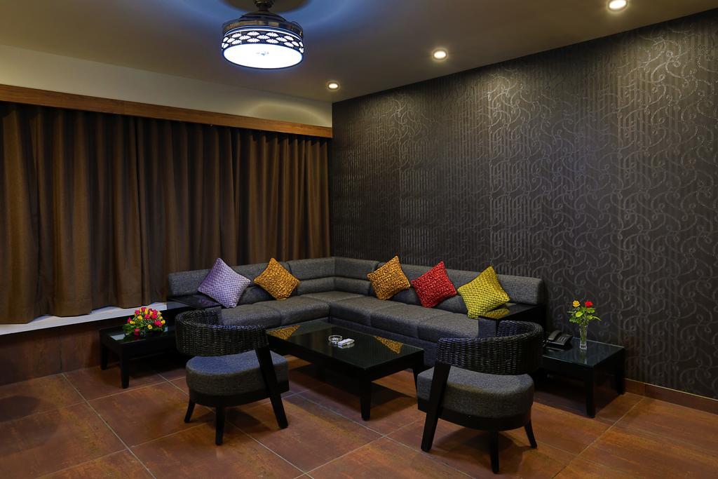 Grand Kailash Hotel Aurangabad  Room photo