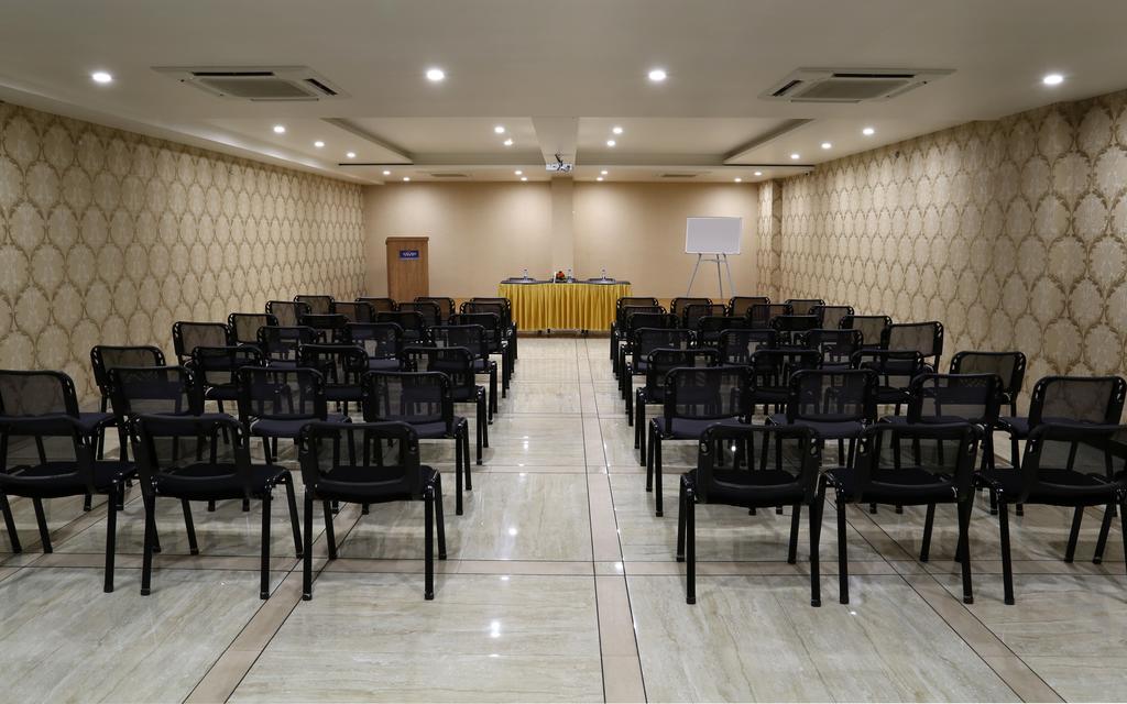 Grand Kailash Hotel Aurangabad  Exterior photo